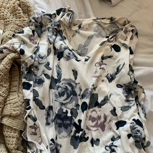 Aritiza long sleeved top